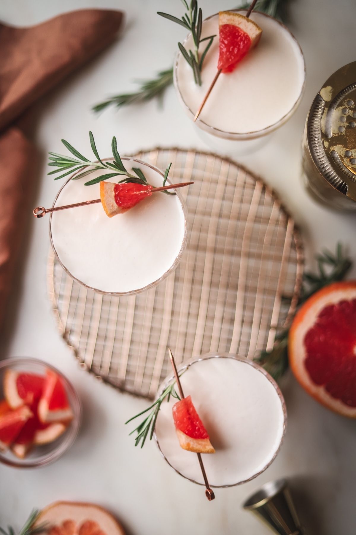 Grapefruit Rosemary Gin Sours - The Gourmet Bon Vivant