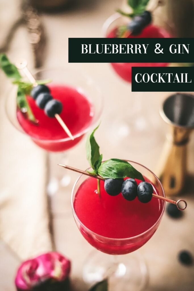 blueberry and gin cocktails with title text