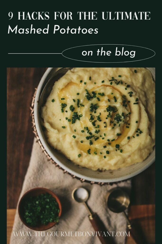 Mashed potatoes with salt and chives.