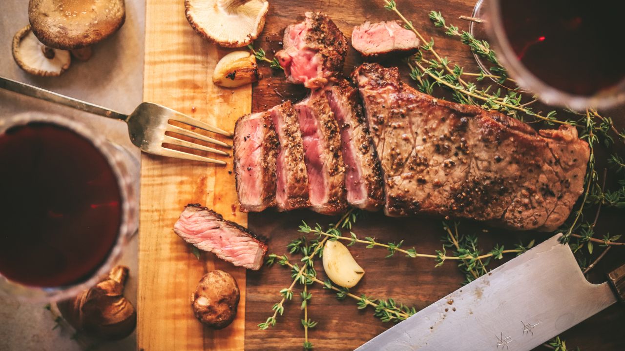 Easy Cast-Iron Skillet Steak — How to Make Cast-Iron Skillet Steak
