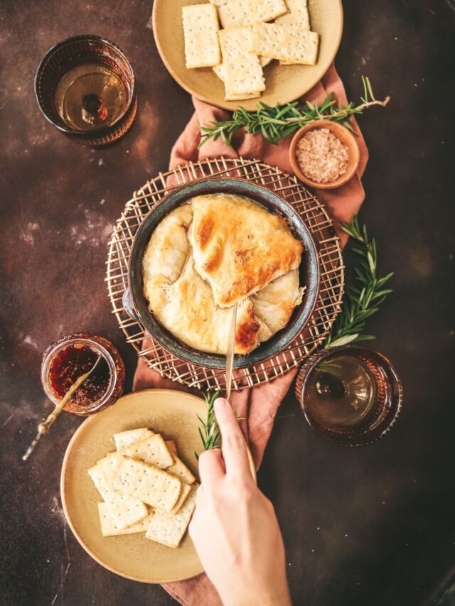 Baked Brie Cheese with Fig Jam