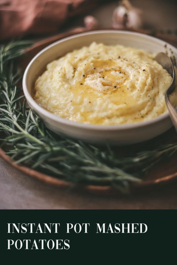 Instant pot mashed potatoes with a spoon and title text.