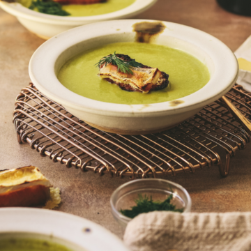 Asparagus soup with brie crouton and champagne.