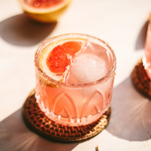 https://thegourmetbonvivant.com/wp-content/uploads/2023/05/grapefruit-palomas-500x500.png